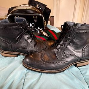 Men’s 9.5 Steve Madden black leather boots